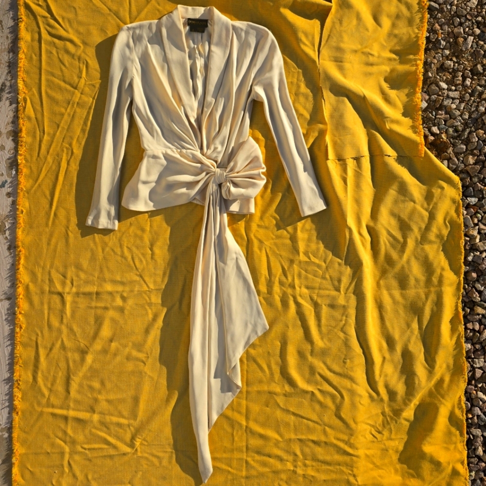 Elegant Cream Blouse with draped bow Front Donna Karan Black Label NY 70s rare